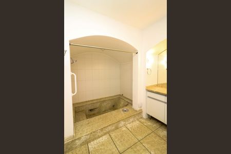 Apartamento para alugar com 565m², 3 quartos e 4 vagas Apartamento para alugar com 565m², 3 quartos e 4 vagasBanheiro da Suíte