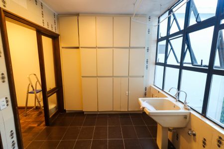 Apartamento para alugar com 565m², 3 quartos e 4 vagas Apartamento para alugar com 565m², 3 quartos e 4 vagasÁrea de Serviço