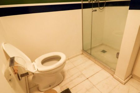 Apartamento para alugar com 565m², 3 quartos e 4 vagas Apartamento para alugar com 565m², 3 quartos e 4 vagasBanheiro 2