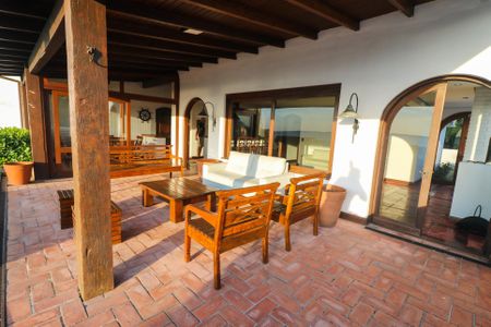 Apartamento para alugar com 565m², 3 quartos e 4 vagas Apartamento para alugar com 565m², 3 quartos e 4 vagasVaranda