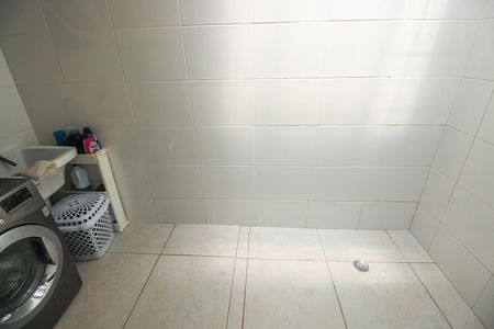 Casa para alugar com 72m², 2 quartos e 1 vagaÁrea de Serviço