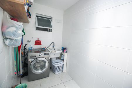 Casa para alugar com 72m², 2 quartos e 1 vagaÁrea de Serviço