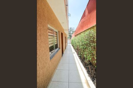 Casa para alugar com 72m², 2 quartos e 1 vagaÁrea comum