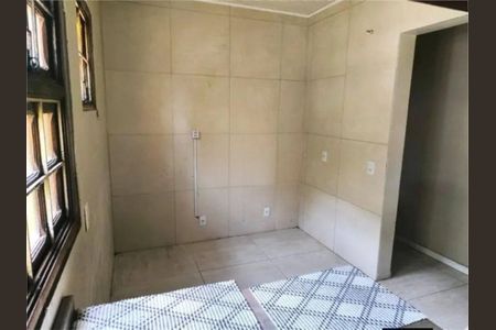 Cozinha  de casa para alugar com 3 quartos, 109m² em Azenha, Porto Alegre