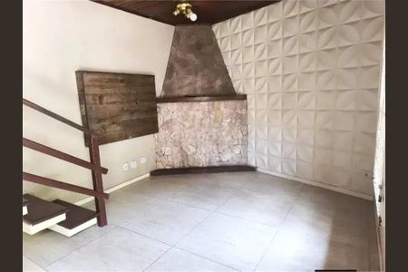 Sala  de casa para alugar com 3 quartos, 109m² em Azenha, Porto Alegre