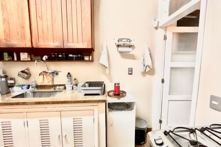 Apartamento à venda com 97m², 3 quartos e 1 vagaCOZINHA