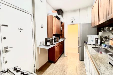 Apartamento à venda com 97m², 3 quartos e 1 vagaCOZINHA