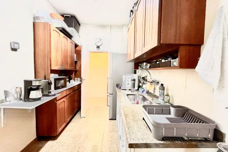 Apartamento à venda com 97m², 3 quartos e 1 vagaCOZINHA