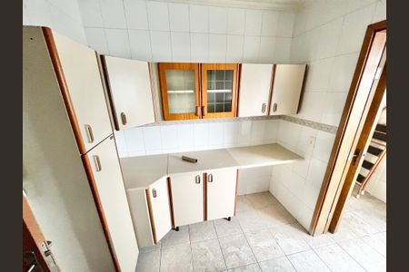 Apartamento à venda com 64m², 2 quartos e 1 vagaCozinha