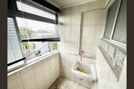 Apartamento à venda com 64m², 2 quartos e 1 vagaÁrea de Serviço