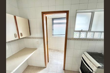 Apartamento à venda com 64m², 2 quartos e 1 vagaCozinha
