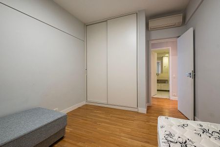 Apartamento para alugar com 120m², 3 quartos e 2 vagasQuarto 3