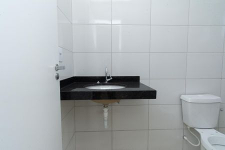 Apartamento à venda com 71m², 2 quartos e 1 vaga Apartamento à venda com 71m², 2 quartos e 1 vagaBanheiro da Suíte