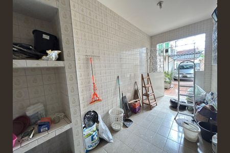 Casa à venda com 90m², 2 quartos e 1 vagaÁrea de Serviço