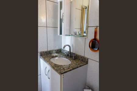 Casa à venda com 100m², 2 quartos e 3 vagasBanheiro