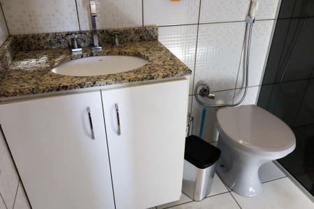 Casa à venda com 100m², 2 quartos e 3 vagasBanheiro