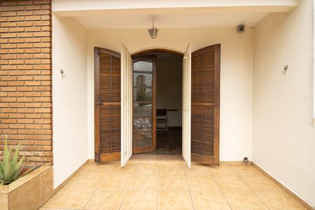 Casa para alugar com 135m², 3 quartos e 2 vagas Casa para alugar com 135m², 3 quartos e 2 vagasvaranda quarto 3