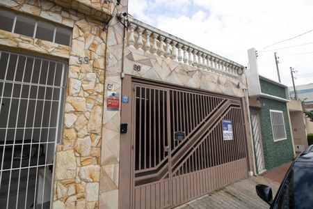 Casa para alugar com 135m², 3 quartos e 2 vagas Casa para alugar com 135m², 3 quartos e 2 vagasFachada