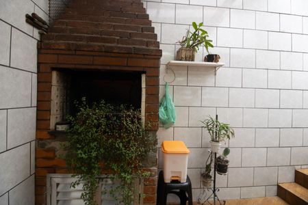 Casa para alugar com 135m², 3 quartos e 2 vagas Casa para alugar com 135m², 3 quartos e 2 vagasÁrea gourmet / Quintal fundo