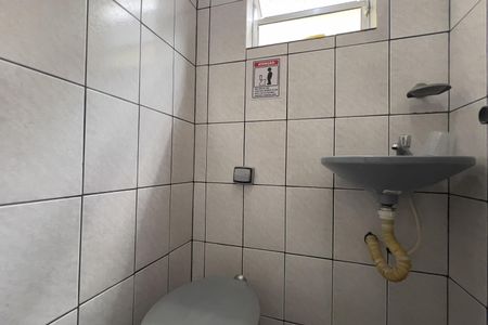 Casa à venda com 140m², 2 quartos e 1 vaga Casa à venda com 140m², 2 quartos e 1 vagaLavabo