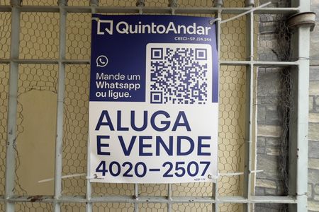 Casa à venda com 140m², 2 quartos e 1 vaga Casa à venda com 140m², 2 quartos e 1 vagaNEBF-179