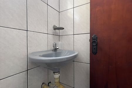 Casa à venda com 140m², 2 quartos e 1 vagaLavabo