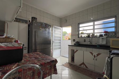 Casa à venda com 140m², 2 quartos e 1 vaga Casa à venda com 140m², 2 quartos e 1 vagaCozinha