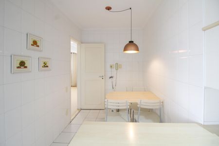 Apartamento para alugar com 101m², 3 quartos e 2 vagasCozinha
