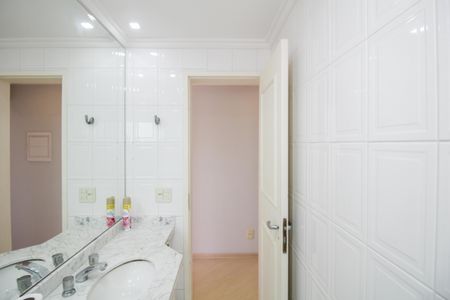 Apartamento para alugar com 101m², 3 quartos e 2 vagasBanheiro 2 - Social