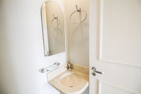 Apartamento para alugar com 101m², 3 quartos e 2 vagasBanheiro 3 - Lavabo