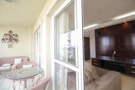 Apartamento para alugar com 101m², 3 quartos e 2 vagasSala - Varanda