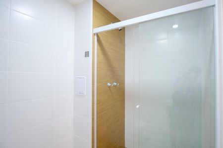 Banheiro de kitnet/studio à venda com 1 quarto, 27m² em Tatuapé, São Paulo