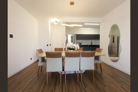 Apartamento à venda com 75m², 2 quartos e 1 vagaSala de Jantar