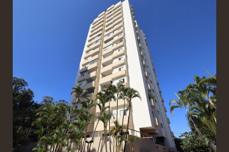 Apartamento à venda com 75m², 2 quartos e 1 vagaFachada