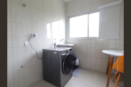 Apartamento à venda com 75m², 2 quartos e 1 vagaÁrea de Serviço