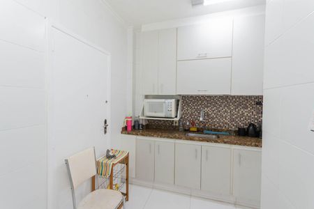 Apartamento à venda com 75m², 2 quartos e 1 vagaCozinha e Área de Serviço
