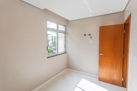 Apartamento para alugar com 54m², 2 quartos e sem vagaQuarto 2