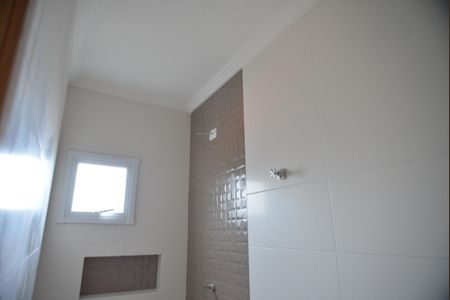 Apartamento à venda com 100m², 2 quartos e 1 vagaBanheiro da Suíte