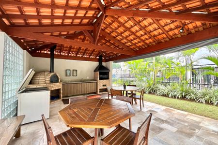 Apartamento à venda com 100m², 2 quartos e 1 vagaÁrea comum - Churrasqueira