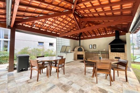 Apartamento à venda com 100m², 2 quartos e 1 vagaÁrea comum - Churrasqueira