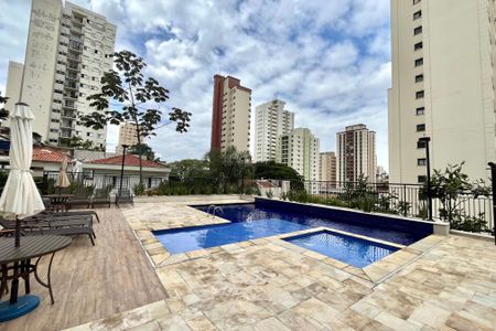 Apartamento à venda com 100m², 2 quartos e 1 vagaÁrea comum - Piscina
