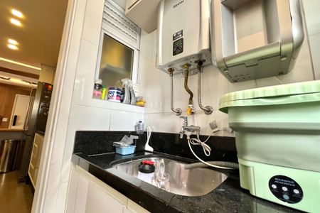 Apartamento à venda com 100m², 2 quartos e 1 vagaÁrea de Serviço