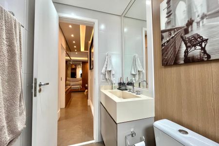 Apartamento à venda com 100m², 2 quartos e 1 vagaBanheiro Corredor