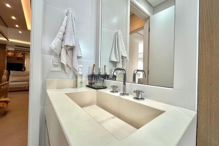 Apartamento à venda com 100m², 2 quartos e 1 vagaBanheiro Corredor