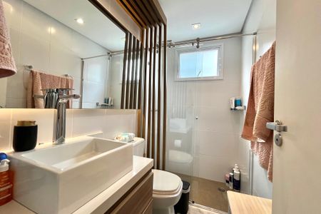 Apartamento à venda com 100m², 2 quartos e 1 vagaBanheiro da Suíte