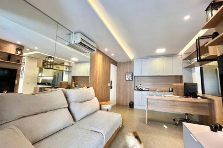 Apartamento à venda com 100m², 2 quartos e 1 vagaSala