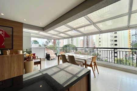 Apartamento à venda com 100m², 2 quartos e 1 vagaVaranda