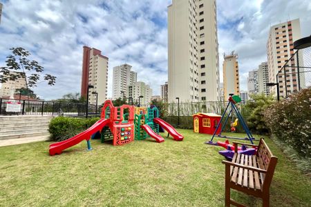 Apartamento à venda com 100m², 2 quartos e 1 vagaÁrea comum - Playground