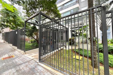 Apartamento à venda com 100m², 2 quartos e 1 vagaFachada