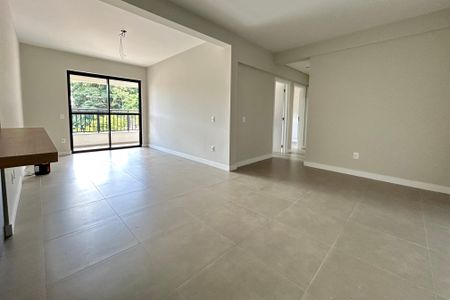 Apartamento para alugar com 99m², 3 quartos e 2 vagasSala